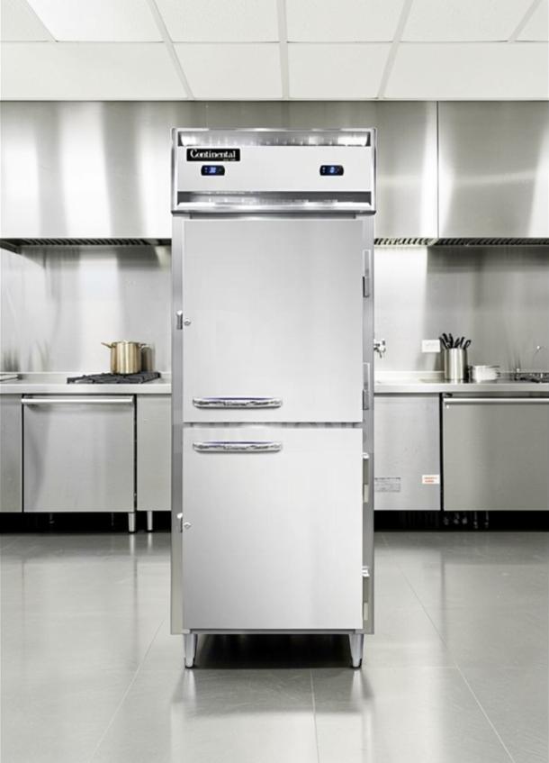 Continental D1RFESNSAHD stainless steel reach-in refrigerator/freezer, dual temp, immaculate condition, fully tested.