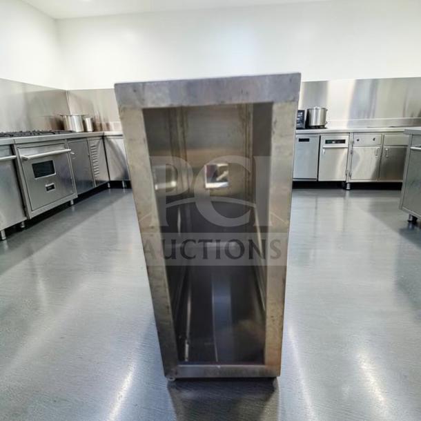 Halton commercial stainless steel exhaust hood, outstanding condition, fully operational, model HAL-L-HOOD-0767.