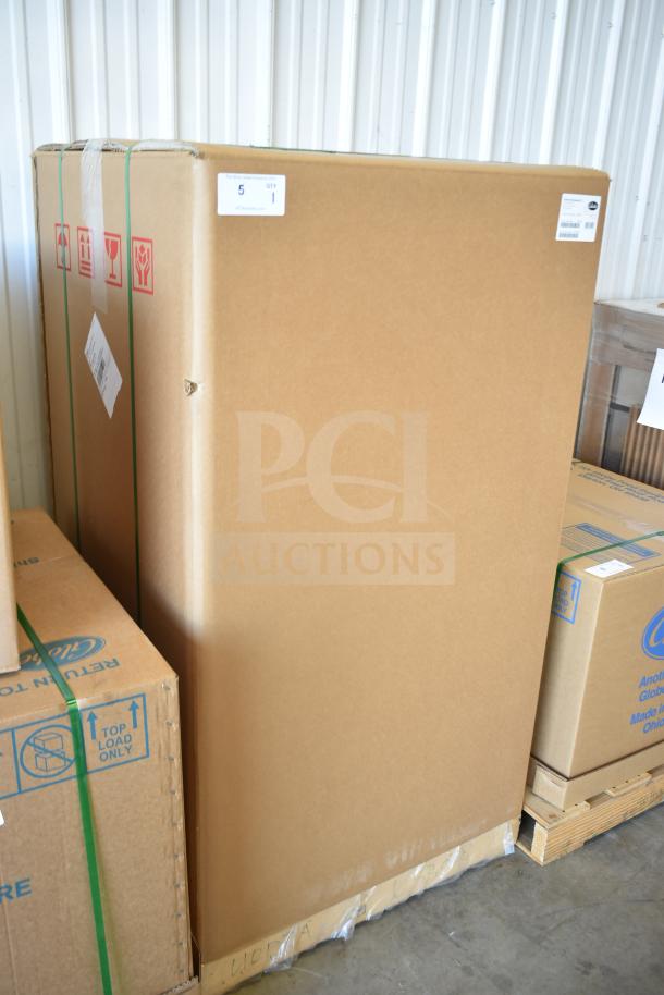 Brand new Varimixer SP40 Mixer in box, includes bowl, guard, attachments. Scratch and dent condition. 208V, 1 Phase.