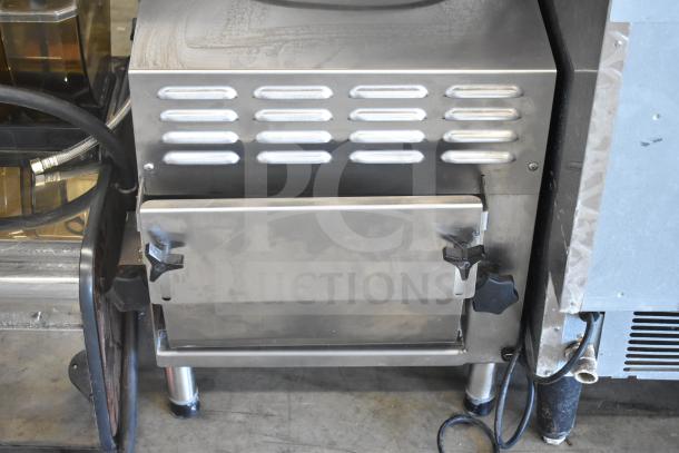 Somerset CDR-170 commercial countertop dough moulder, stainless steel, for 6-15" bread loaves. 110 Volts, 1 Phase.