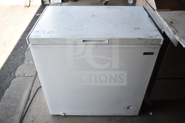 Vissani MDCF7WH chest freezer, 115 volts, 1 phase, used condition, visible surface wear and number label.