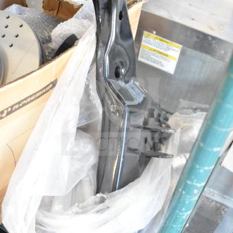 Brand new scratch and dent items in original packaging, including H092430245 ACH11394-C unit, visible labels, 3x your bid value.