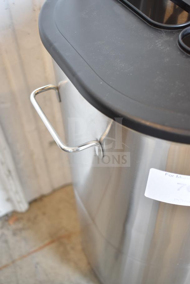 Brand new Bunn TDO-5, 5-gallon iced tea dispenser with solid plastic lid, stainless steel body, minor scratches.