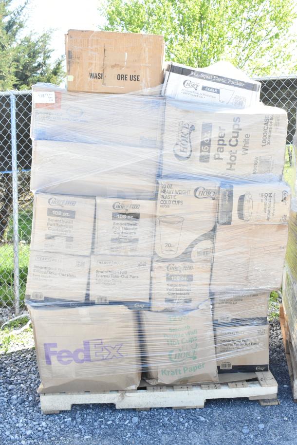 Auction pallets with 28 new, scratch-and-dent items, including plastic tumblers, containers, and cold cups.