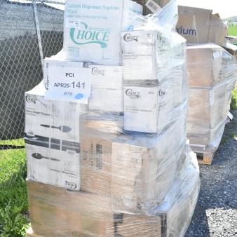 Pallet of 31 new scratch and dent items, including bowls, cups, and take-out containers. Wrapped, labeled APR26-141.