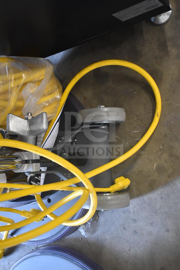Lavex Pro 978LPS20S rotary floor machine, new scratch and dent, 20-inch, heavy-duty, 175 RPM, visible yellow cord.