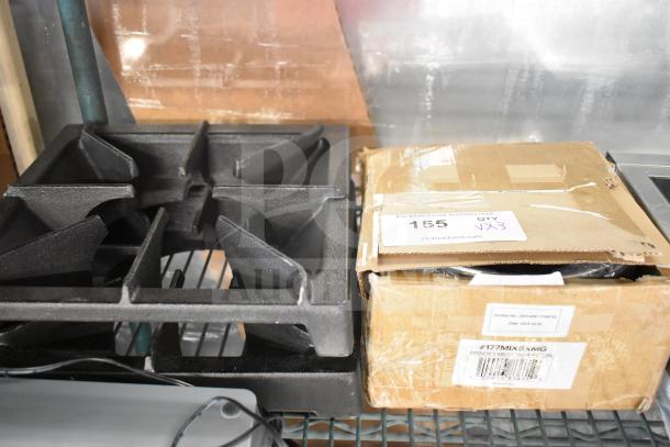 3 brand new, scratch and dent items: 177MIX8XMG #5 Hub Meat Grinder Attachment, two 11.5"x11.5" burner grates.