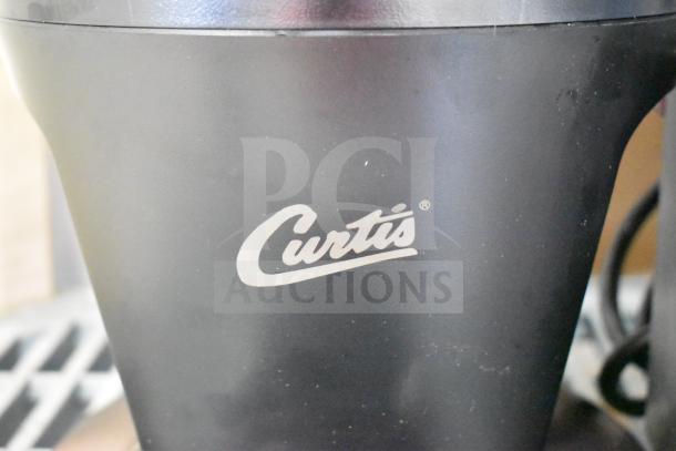 BRAND NEW! Curtis TXSG0101S600 ThermoPro 1 Gallon Insulated Server with Stand, minor scratches, logo visible.