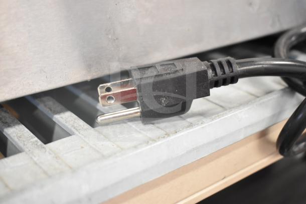 Mainstreet 177F20E dual tank electric fryer plug, 110 volts, 1 phase; minor scratches visible.