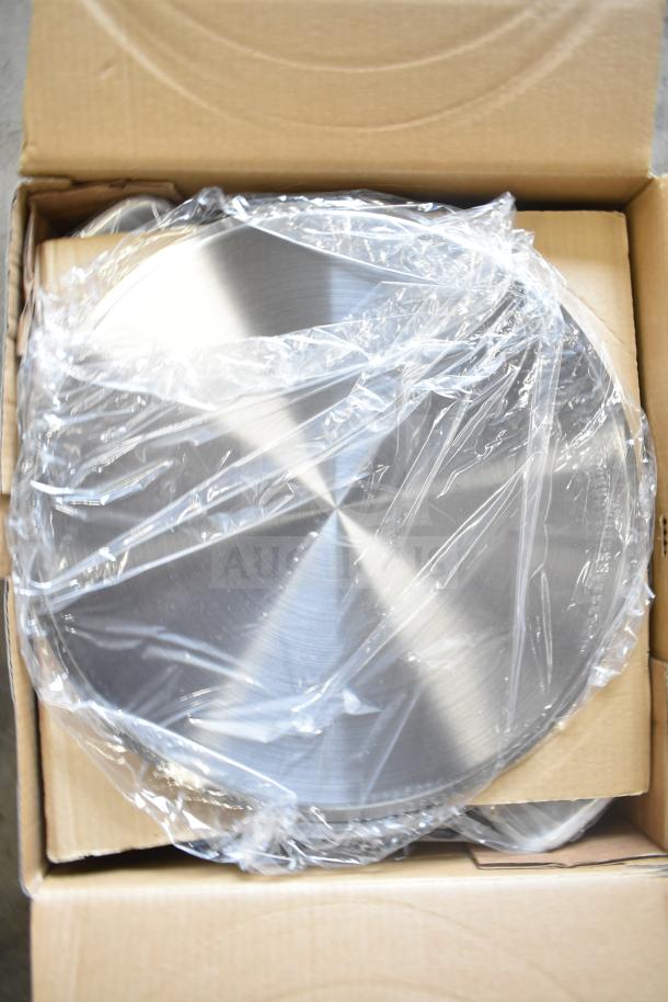 6 brand new Vigor SS1 Series 12 Qt. stainless steel braziers in box, scratch and dent condition, with lids.