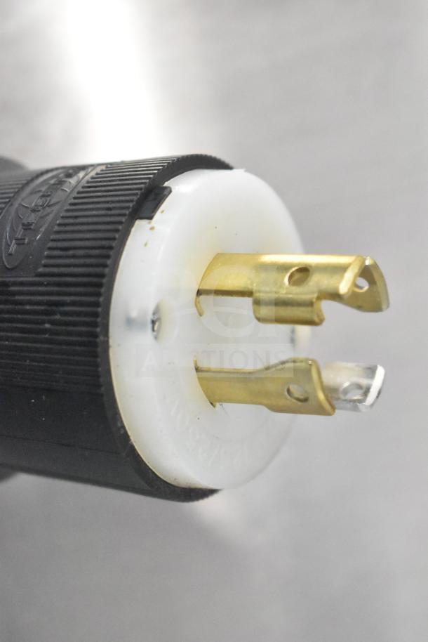 2016 Bunn AXIOM TWIN APS coffee machine power plug, showing 120/208 volts, 1 phase connector.