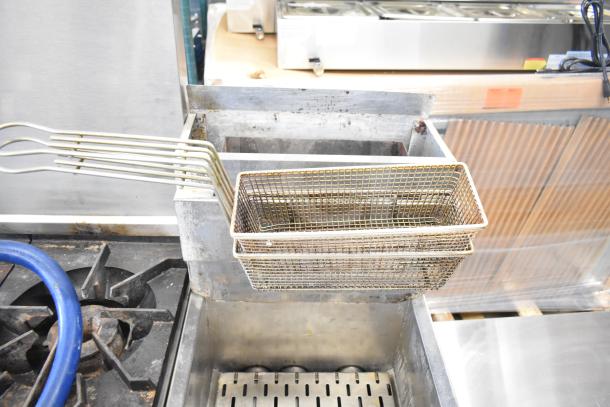Dean SR42GNS commercial deep fat fryer, natural gas, 105,000 BTU, with fryer basket. Used condition.