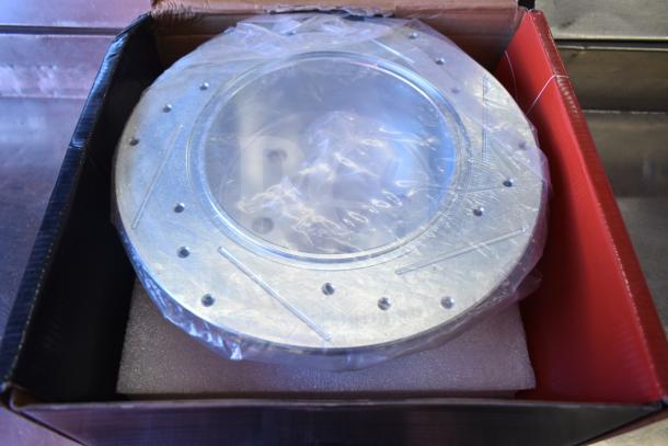 Brand new brake disc with minor scratches, in original packaging. Includes two items, doubles your bid value.