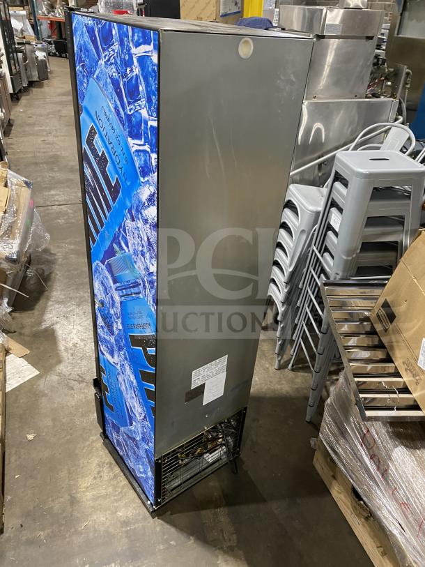 Imbrera Congo Style commercial black single glass swing door merchandiser refrigerator, model VR08R6, with poly-coated wired rack.