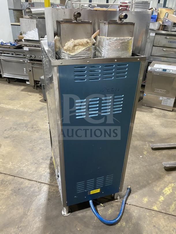 Cleveland 24CEM24 dual compartment electric convection steamer, stainless steel, 202/220V 3-phase, commercial use, SN: 1009230000157.