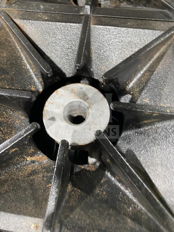 Southbend S241E stainless steel 4-burner range/oven combo, natural gas, with backsplash and overhead, on casters.