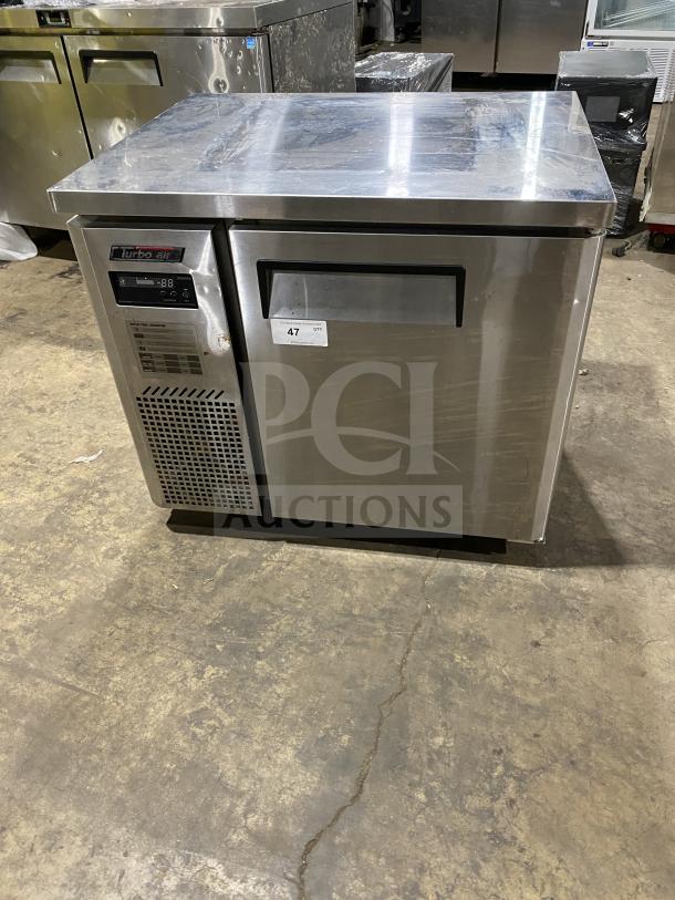 Turbo Air J-Series JUR-36, 36" stainless steel undercounter refrigerator, side-mounted compressor, poly-coated rack, SN: JU3R910007.