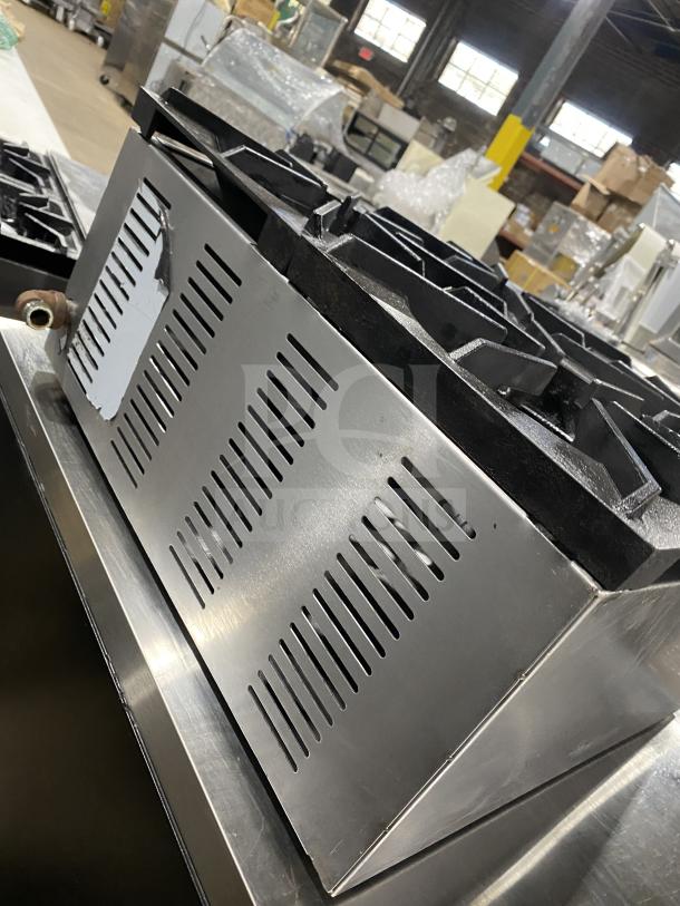 L&J Bunn Commercial 4-Burner Hot Plate, Model SH SERVER. Stainless steel, minor wear, SN: TS00682244, durable construction.