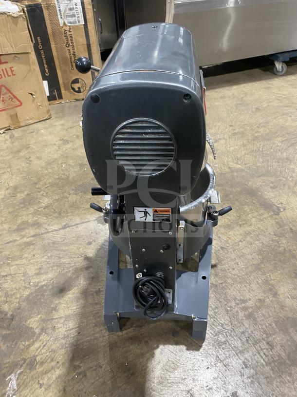 Avantco MX20 20Qt commercial floor mixer, electric powered, with stainless steel bowl and wire whip, model MX20.