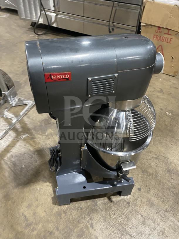 Avantco MX20 20Qt Commercial Mixer, electric, with stainless steel bowl and wire whip, in good condition.