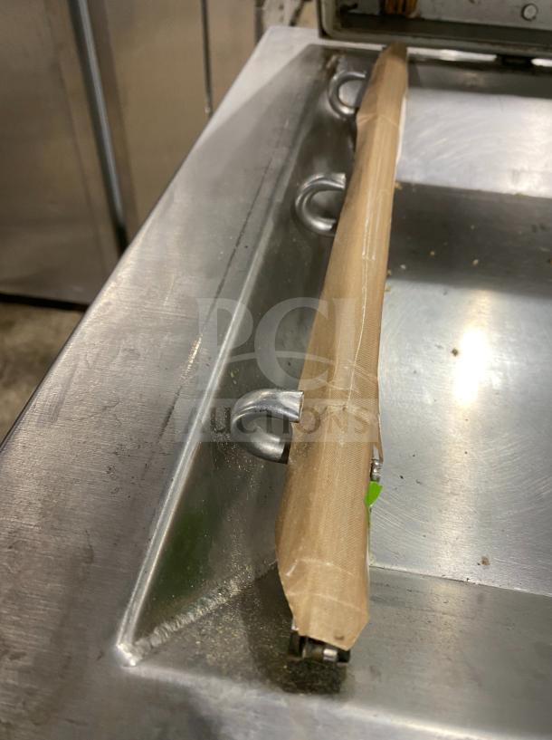 Multivac stainless steel chamber vacuum packing machine, robust build, clean surface, shows excellent condition and functionality.