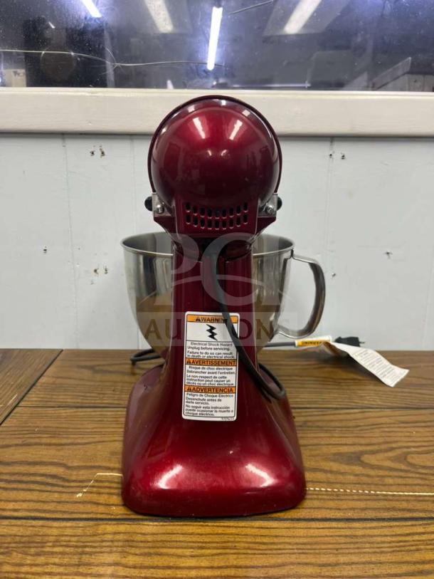 KITCHEN AID Artisan Series 5-Quart Stand Mixer, model KSM150PS, in Empire Red. Features a tilt-head design, excellent condition.