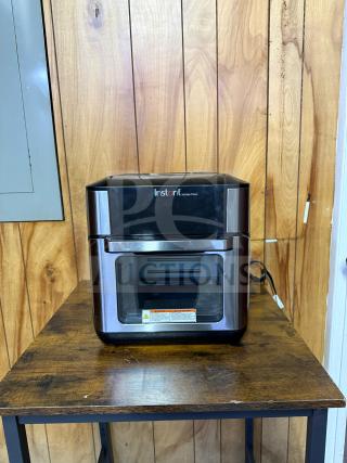 Instant Pot Vortex Plus 10 Quart Air Fryer Oven, stainless steel, 10-in-1 model, visible control panel, excellent condition.