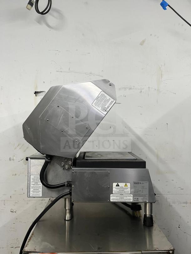 Nemco 6900-208-GF single commercial panini press with aluminum grooved and smooth plates, 208v/1ph, labels visible.