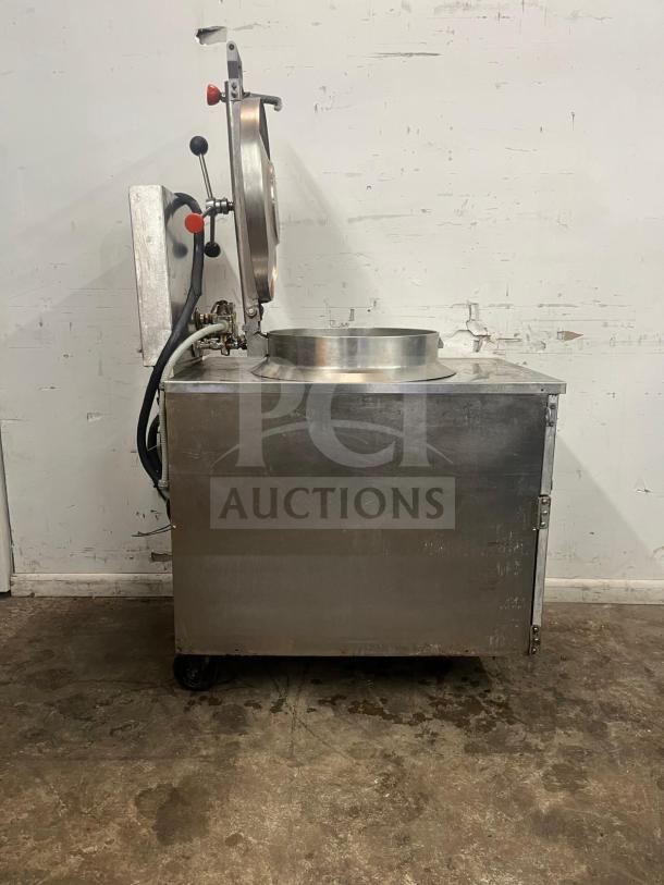 BKI FKM-F 24-inch electric pressure fryer, extra-large volume, manual control, stainless steel, used condition.