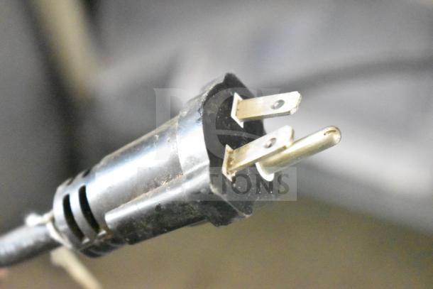 Electric plug for Commercial Pro CPCT1 Conveyor Oven, 208/240V, 1 Phase; standard condition.