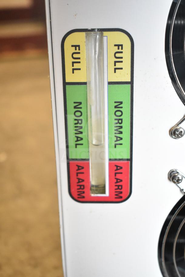 Wolen CW-5200 Industrial Water Chiller, 6L capacity, gauge indicating water level status marked Full, Normal, Alarm.