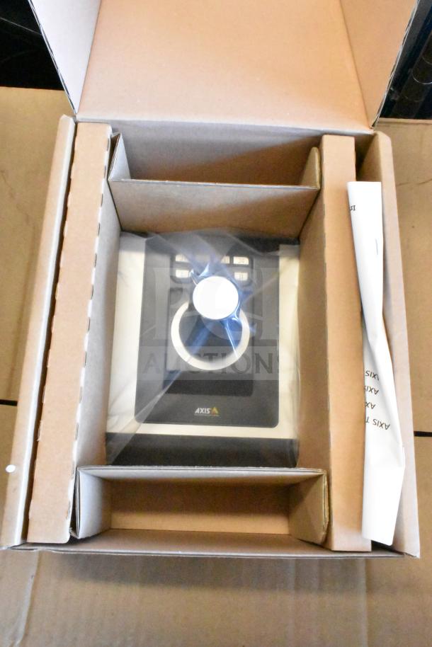 Axis T8311 joystick in original packaging, showing brand label. Includes Sensormatic cable. New condition.