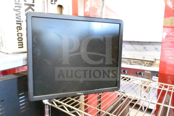 Two monitors on auction: HP E222, Dell E1715S, in good condition. Increase your bid to get double the items.
