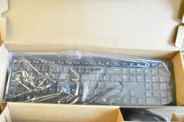 Boxed Dell keyboard in new condition, wrapped in plastic. Part of a lot with 9 various items.