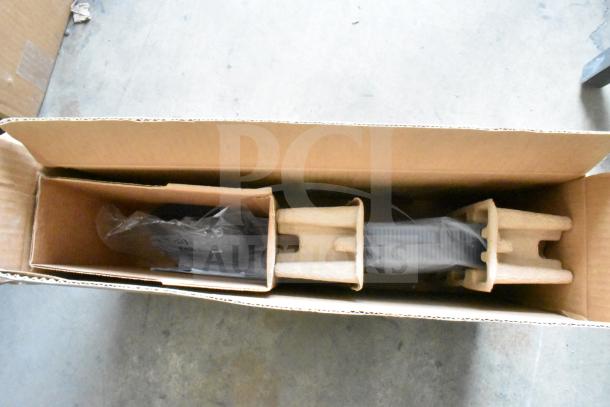 HP Thin Client in original packaging, includes accessories. New condition, securely packed in cardboard box with protective inserts.