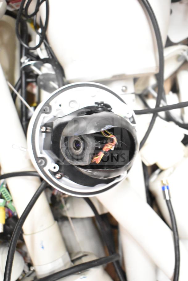 24 mixed items including Costar CDT2H22MTO TVI/AHD speed dome cameras and Wren monitor. Untested condition.