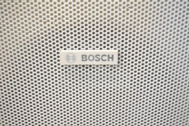 Bosch LB20-PC60EW-5L speaker, white grille, Bosch logo. Suitable for auctions.