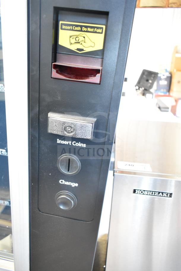 BRAND NEW KoolMore Commercial Vending Machine with coin and cash acceptor panel. Minor scratches, optimal for retail use.