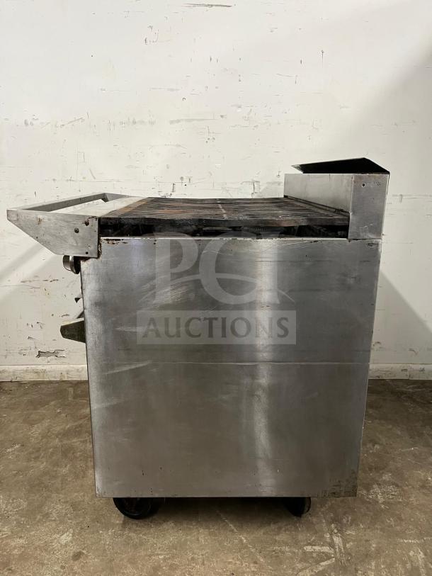 Jade Range Oven with 6 Burners, 35000 BTU, stainless steel, used condition, featuring durable design for professional kitchens.