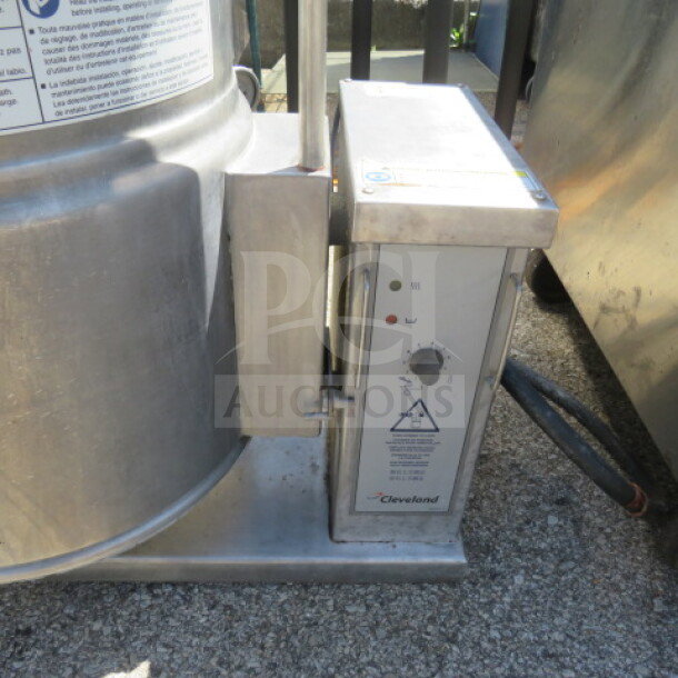 Cleveland KET12T countertop tilt kettle, 26x21x26 inches, 200-208V, stainless steel, control panel visible, used condition.