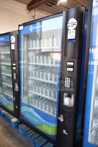 Crane 5800-4 commercial vending machine with bill acceptor. Features 25¢ branding, holds bottled drinks. Model: 115V, 1 Phase.