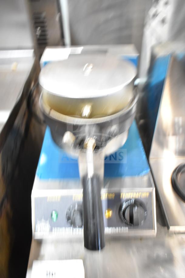 Carnival King 382WBM13 Belgian Waffle Maker, non-stick, with timer, 120V, 1 Phase, used condition.
