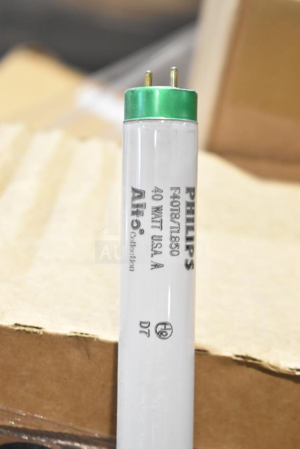 Philips 40W fluorescent tube light, model F40T8/T1850, Alto Collection, scratch and dent condition.