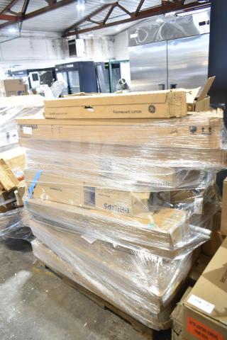 Pallet of 20 brand new GE and Philips fluorescent tube lights in original packaging, scratch and dent sale.