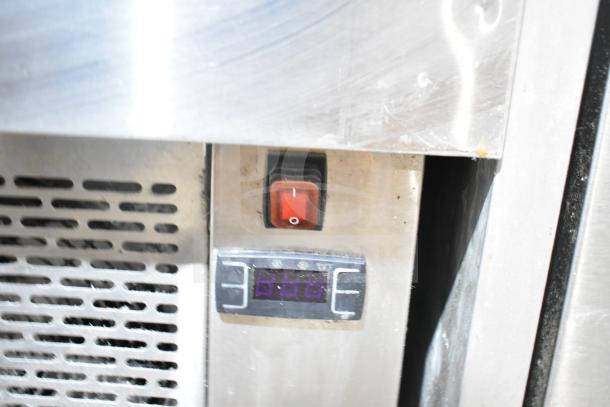 Marchia Commercial Open Grab N Go Merchandiser, shows control panel with power switch and temperature display. 115V, 1 phase.