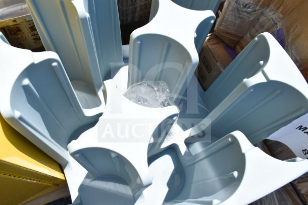 Brand new Metro POD Dish Cart with commercial casters, gray, minor scratches, ideal for holding dishes, durable build.