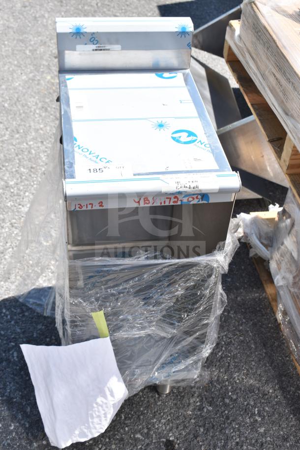 BRAND NEW SCRATCH AND DENT! Eagle Group FBGR12-18 1800 Series 12" modular glass rack storage unit with flatboard top.