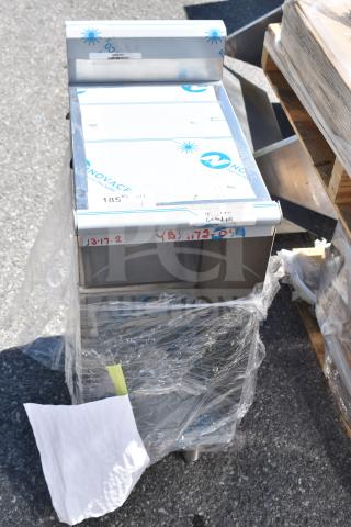 BRAND NEW SCRATCH AND DENT! Eagle Group FBGR12-18 1800 Series 12" modular glass rack storage unit with flatboard top.