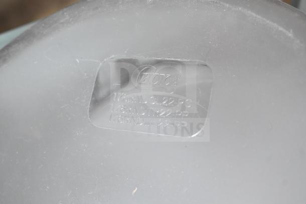 Clear polycarbonate base with "Choice" branding, showing item codes: 176RNDCL22-PC, 176RNDT22-PP; part of auction.