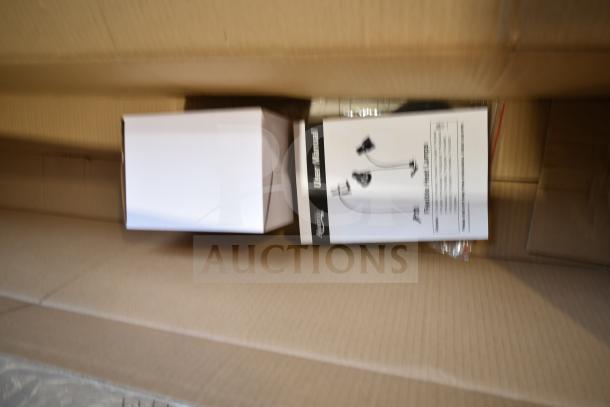 Brand new Avantco HL39BK 39" black single arm bulb warmer in original packaging. Includes user manual. Scratch and dent condition.